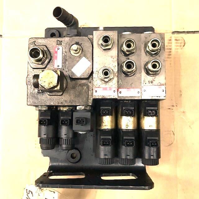 Hydraulic control valve  for  Still R20-18 Still  (528160)
