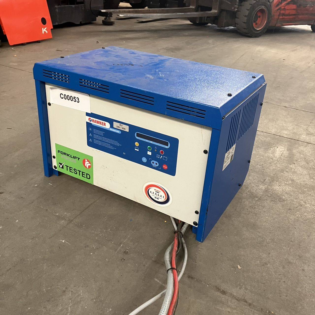 Hawker E24V/30A Hawker E24V/30A