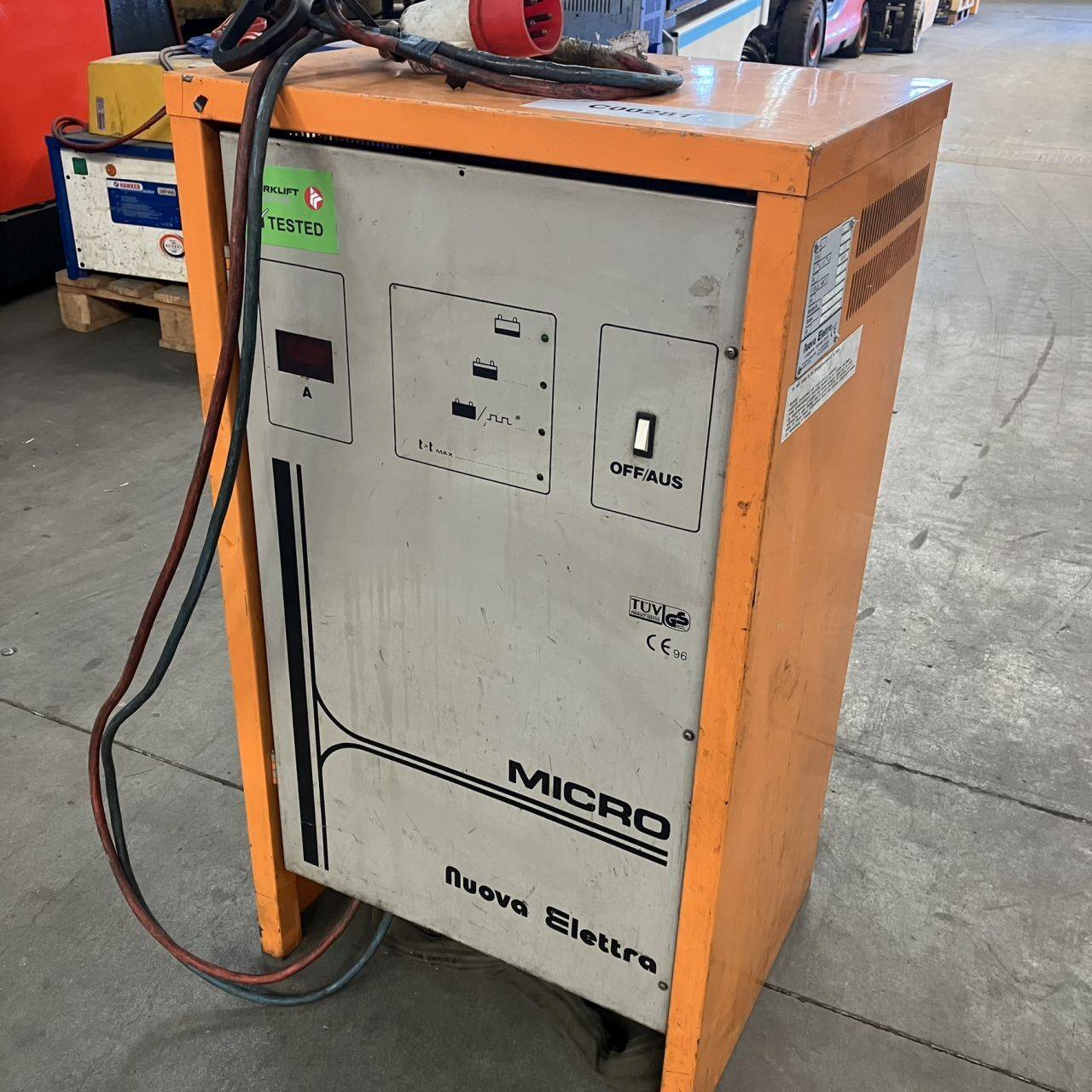 Nuova Elettra 24V/140A Nuova Elettra 24V/140A