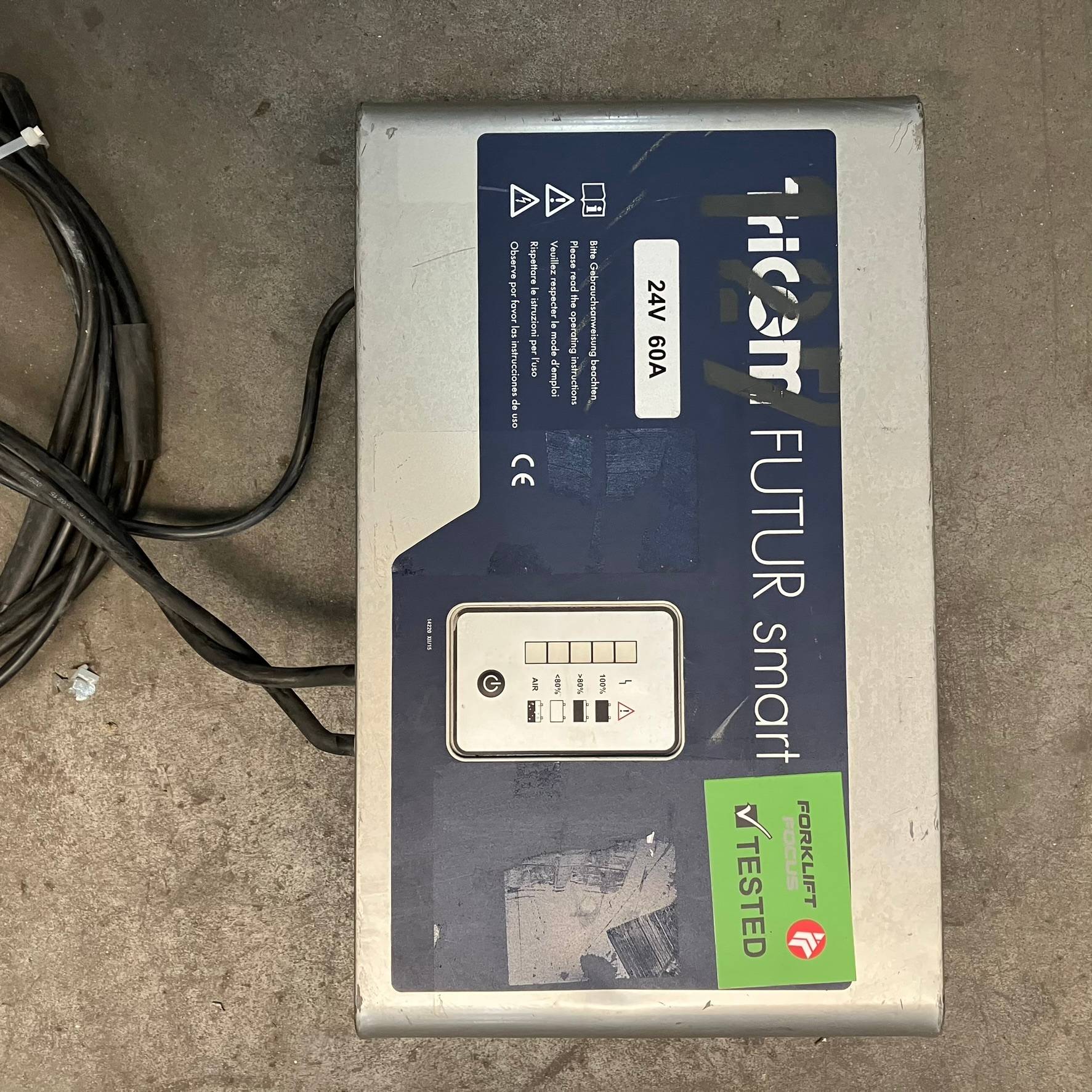 Tricom 24V/60A Tricom 24V/60A