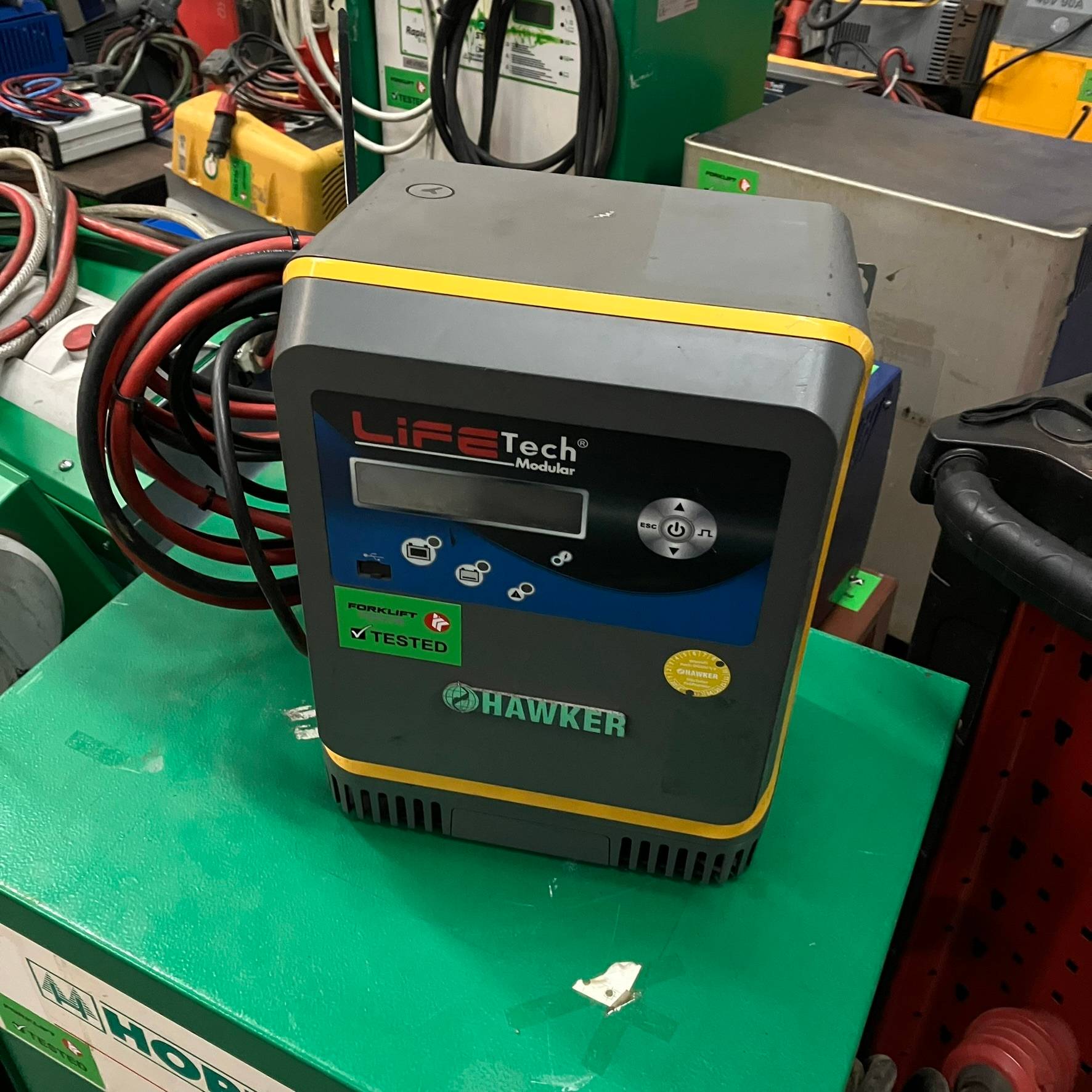 Hawker 24V/70A Hawker 24V/70A Lifetech Modular