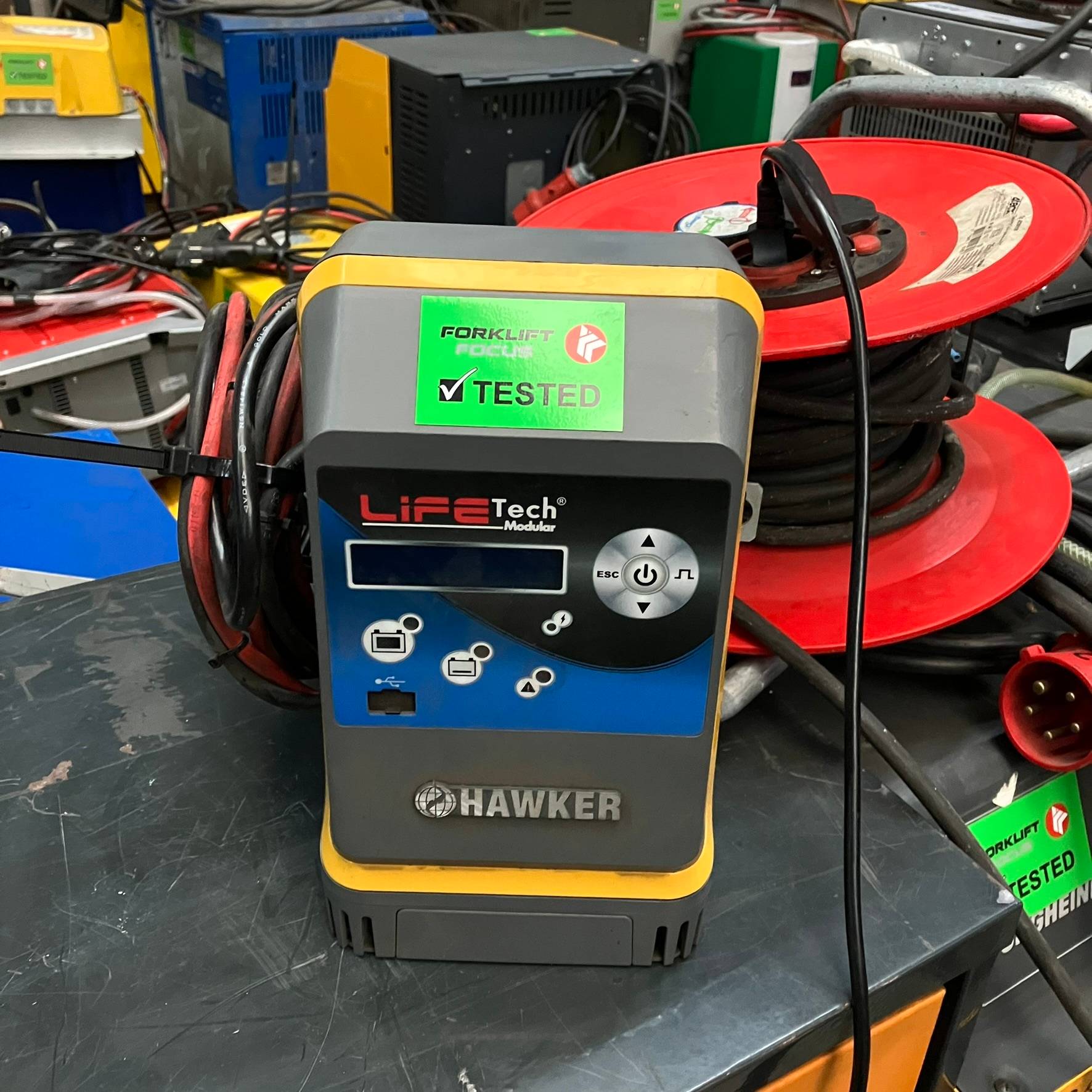 Hawker Lifetech Modular 24V/36A Hawker Lifetech Modular 24V/36A