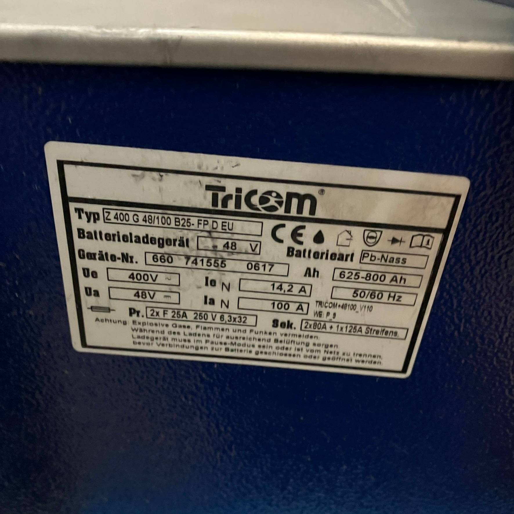 Tricom 48V/100A Futur Tricom 48V/100A Futur