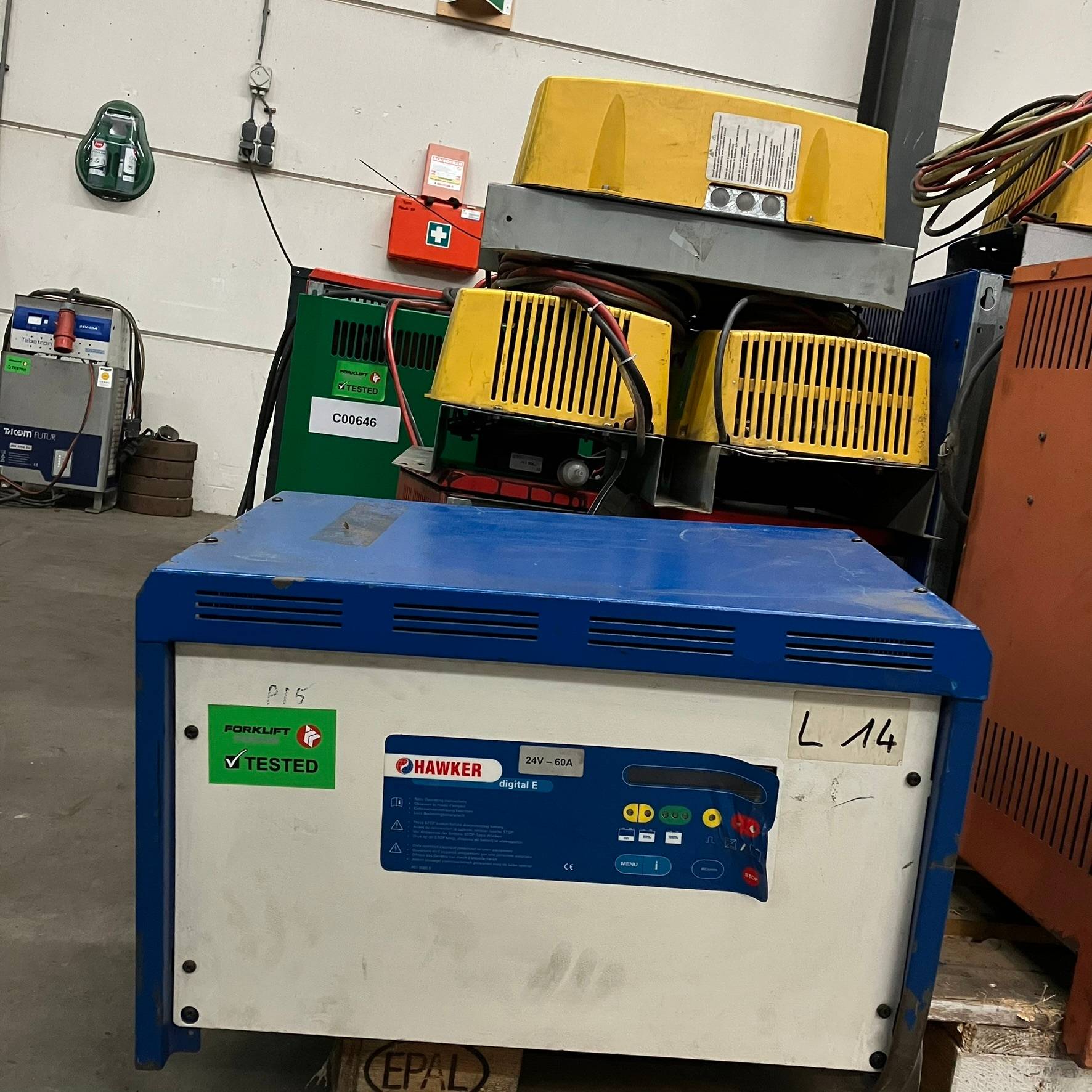 Hawker 24V/60A Digital E Hawker 24V/60A Digital E