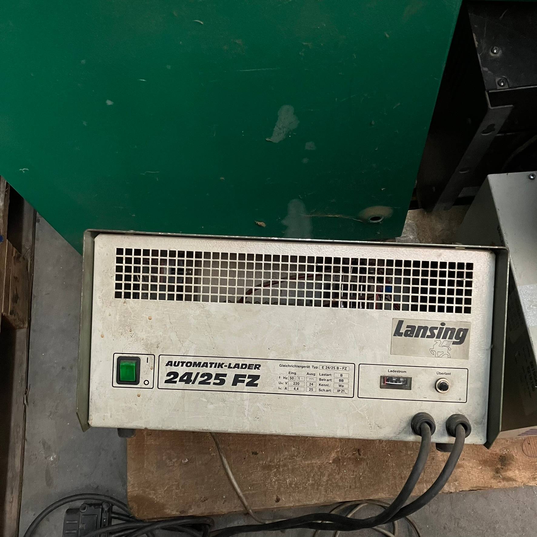 Lansing 24V/25A Automatik Lansing 24V/25A Automatik