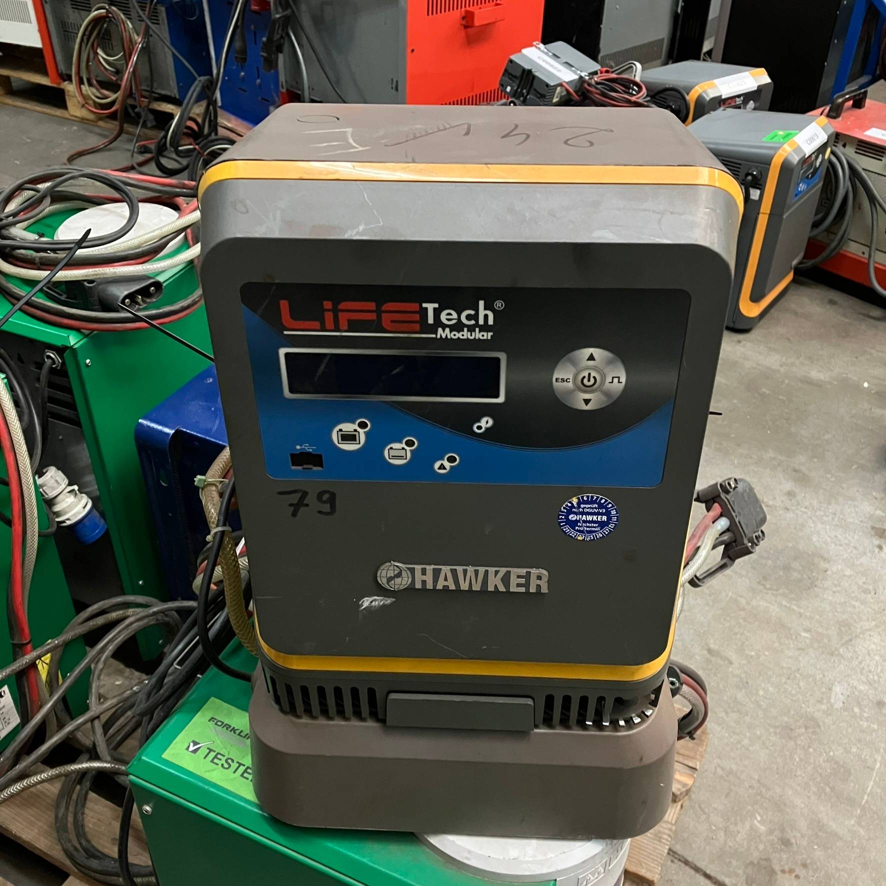 Hawker 24V/36A Lifetech Modular Hawker 24V/36A Lifetech Modular