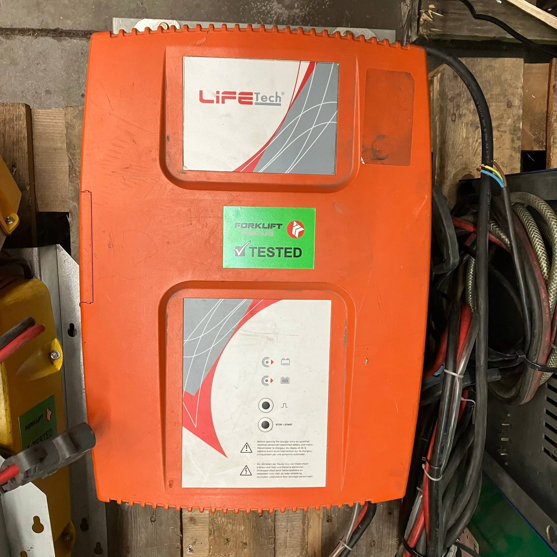 Hawker 48V/115A Life Tech Hawker 48V/115A Life Tech