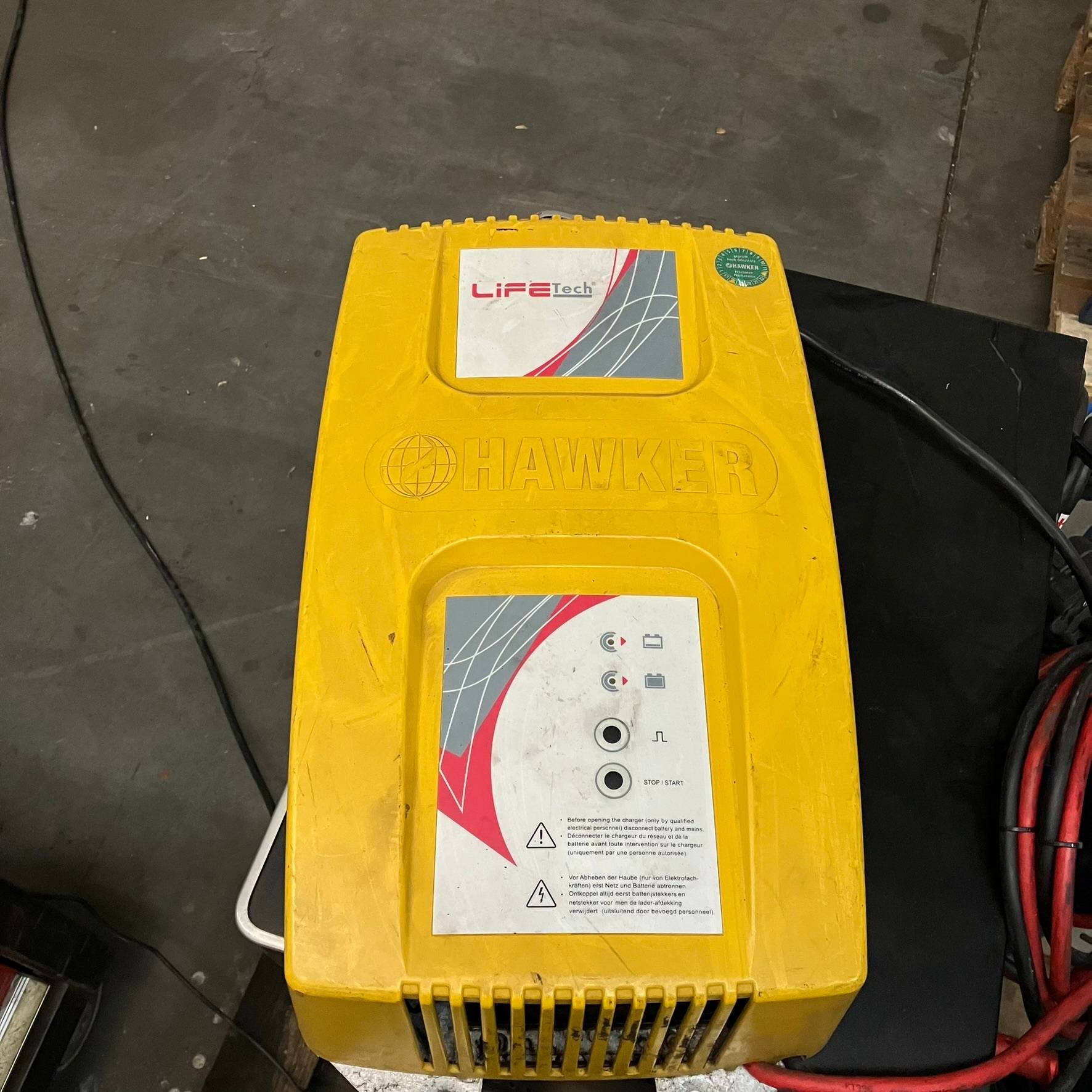 Hawker 24V/70A Life Tech Hawker 24V/70A Life Tech