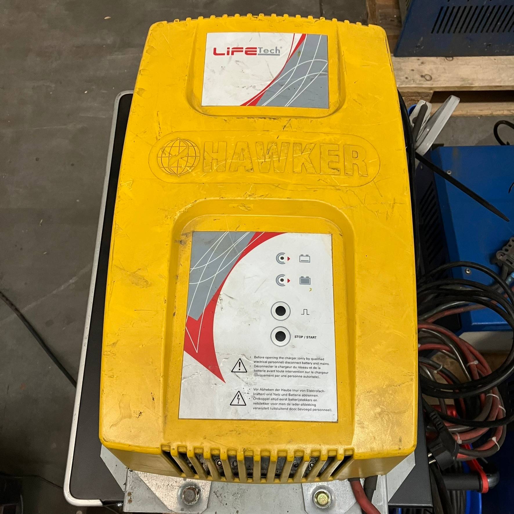 Hawker 24V/60A Life Tech Hawker 24V/60A Life Tech