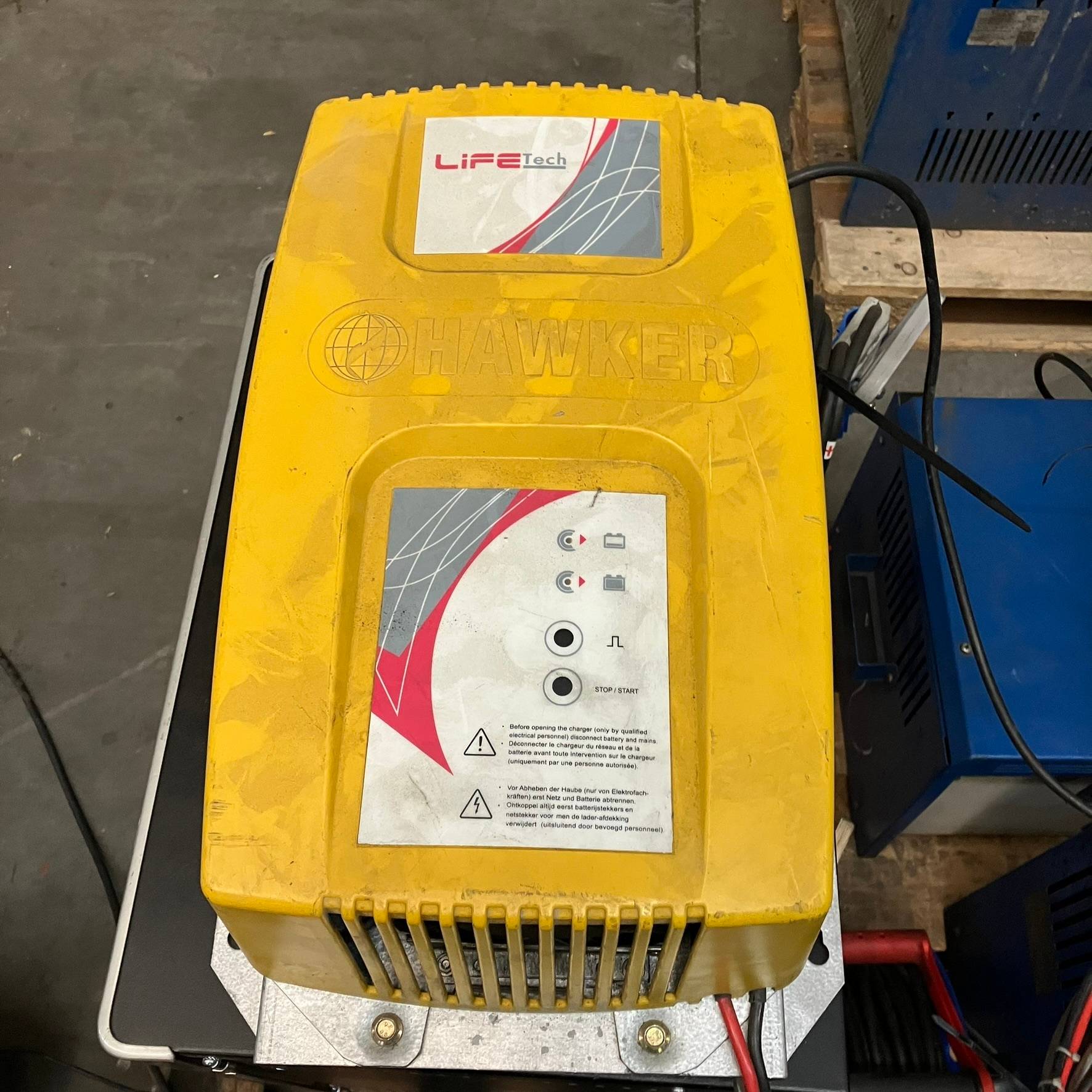 Hawker 24V/50A Life Tech Hawker 24V/50A Life Tech