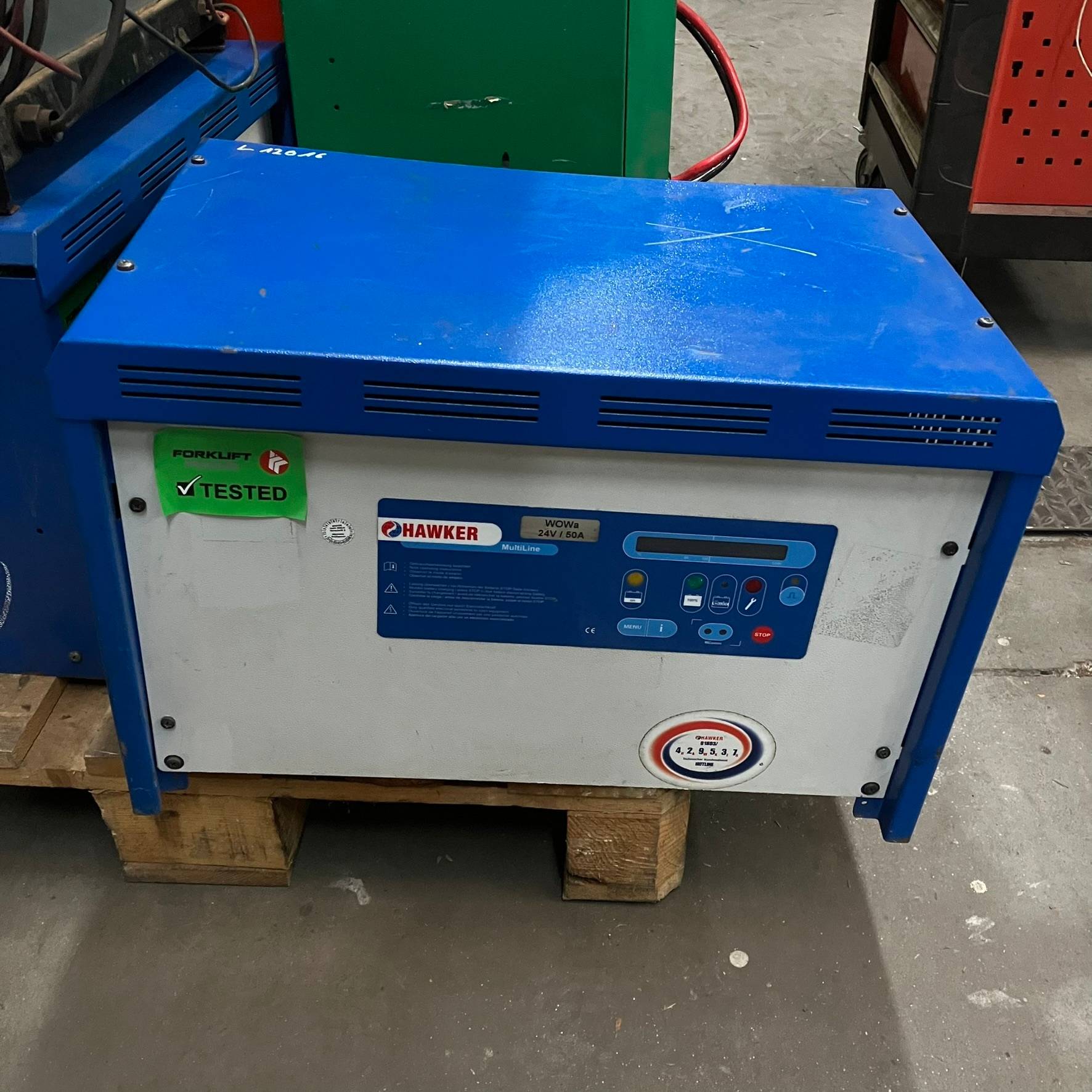 Hawker 24V/50A Multi Line Hawker 24V/50A Multi Line