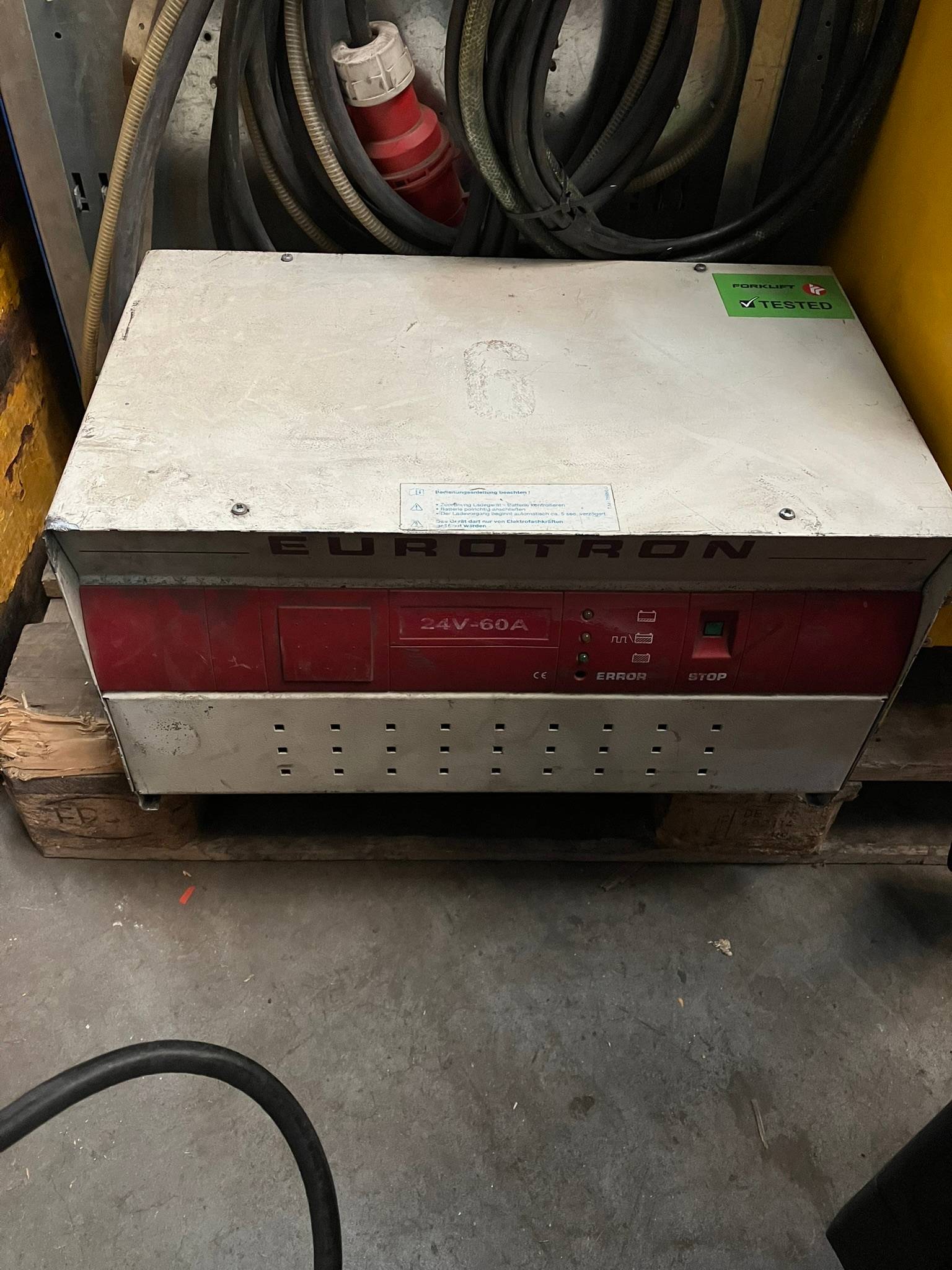 Benning 24V/60A Eurotron Benning 24V/60A Eurotron