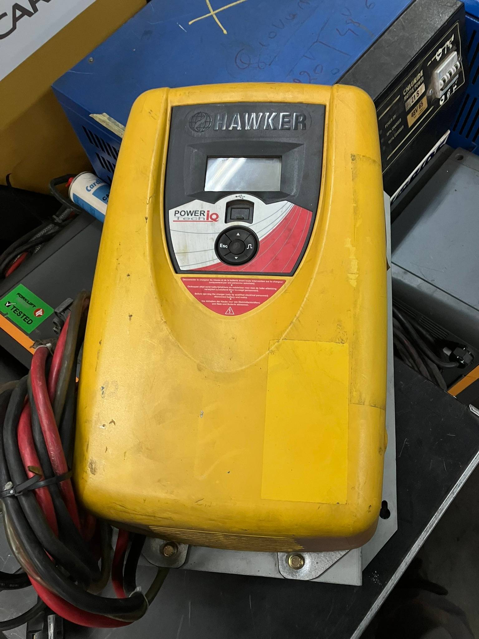 Hawker Power Tech IQ 24V/100A Hawker 24V/100A Power Tech IQ