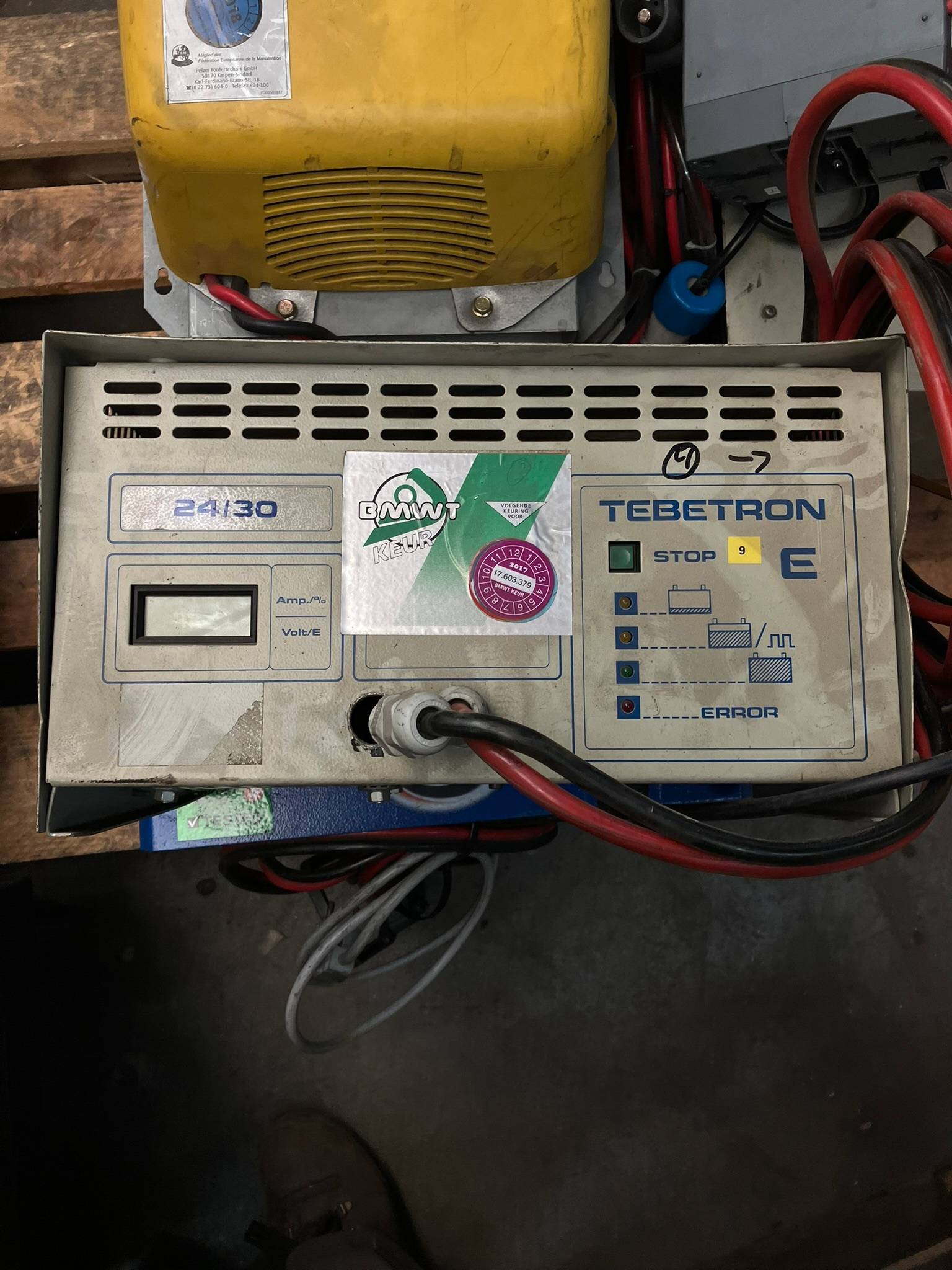 Benning Tebetron 24V/30A Benning 24V/30A Tebetron