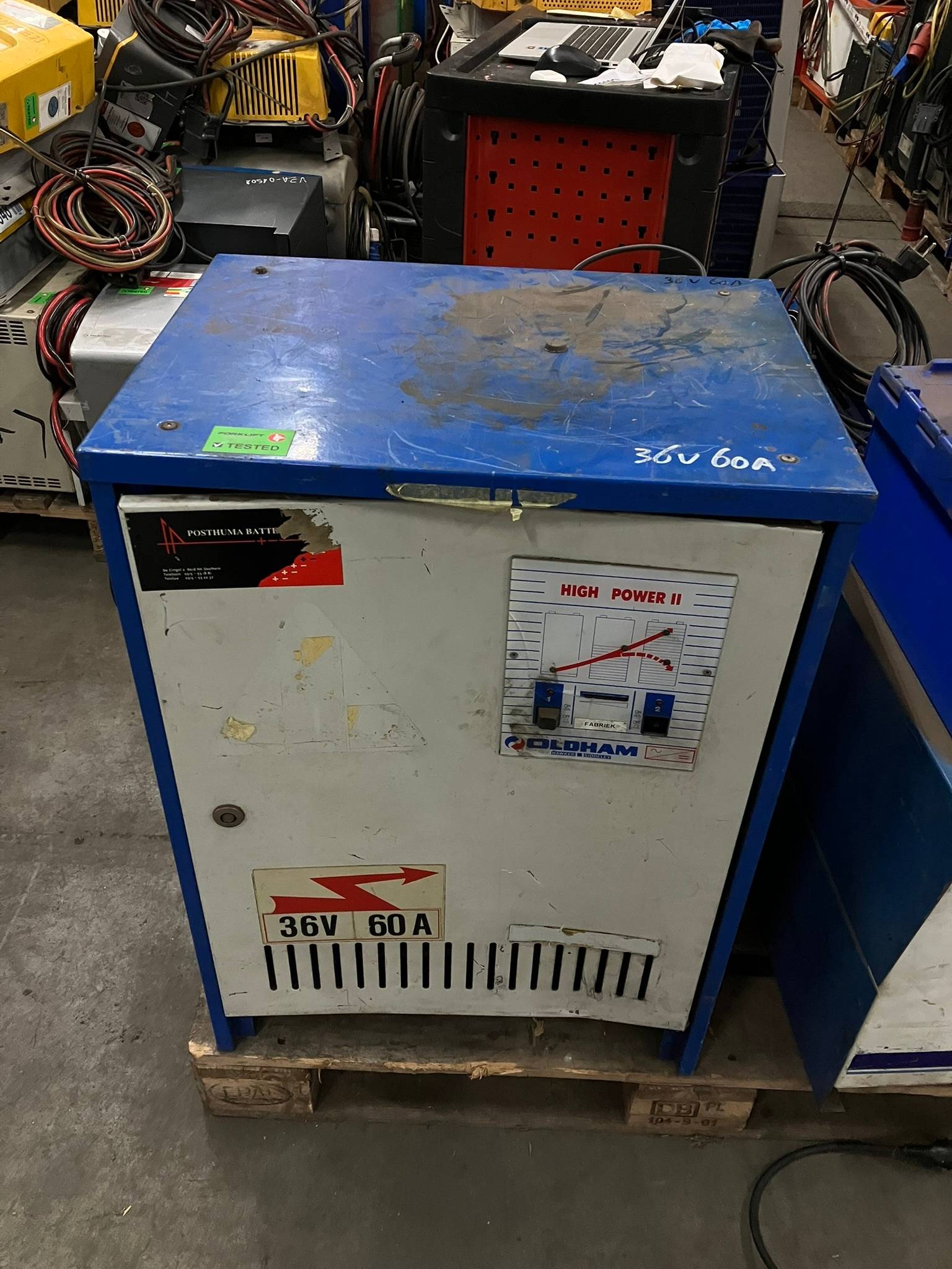 Hawker Oldham 36V/60A Hawker 36V/60A Oldham