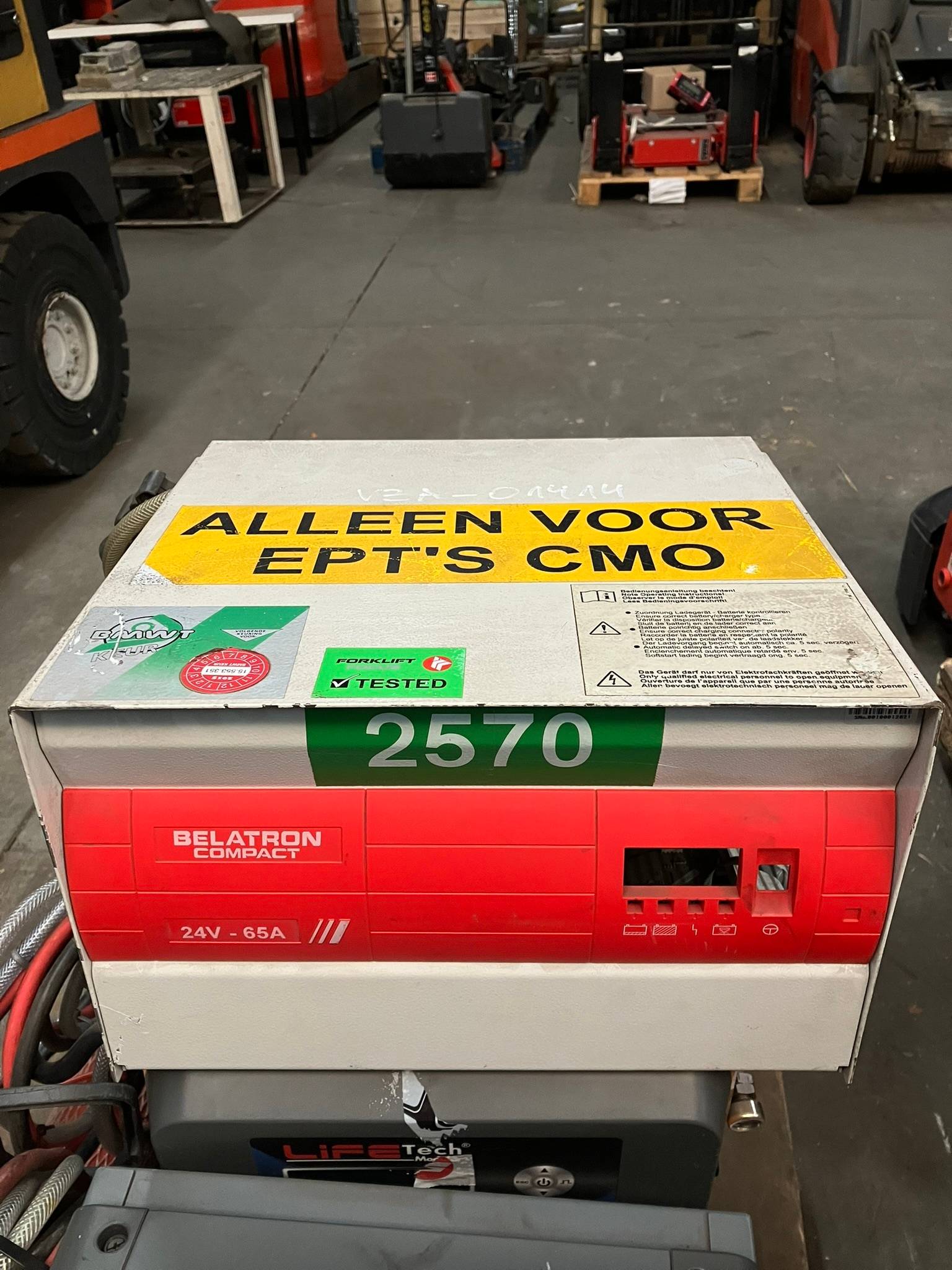 Benning Belatron Compact 24V/65A Benning 24V/65A Belatron Compact