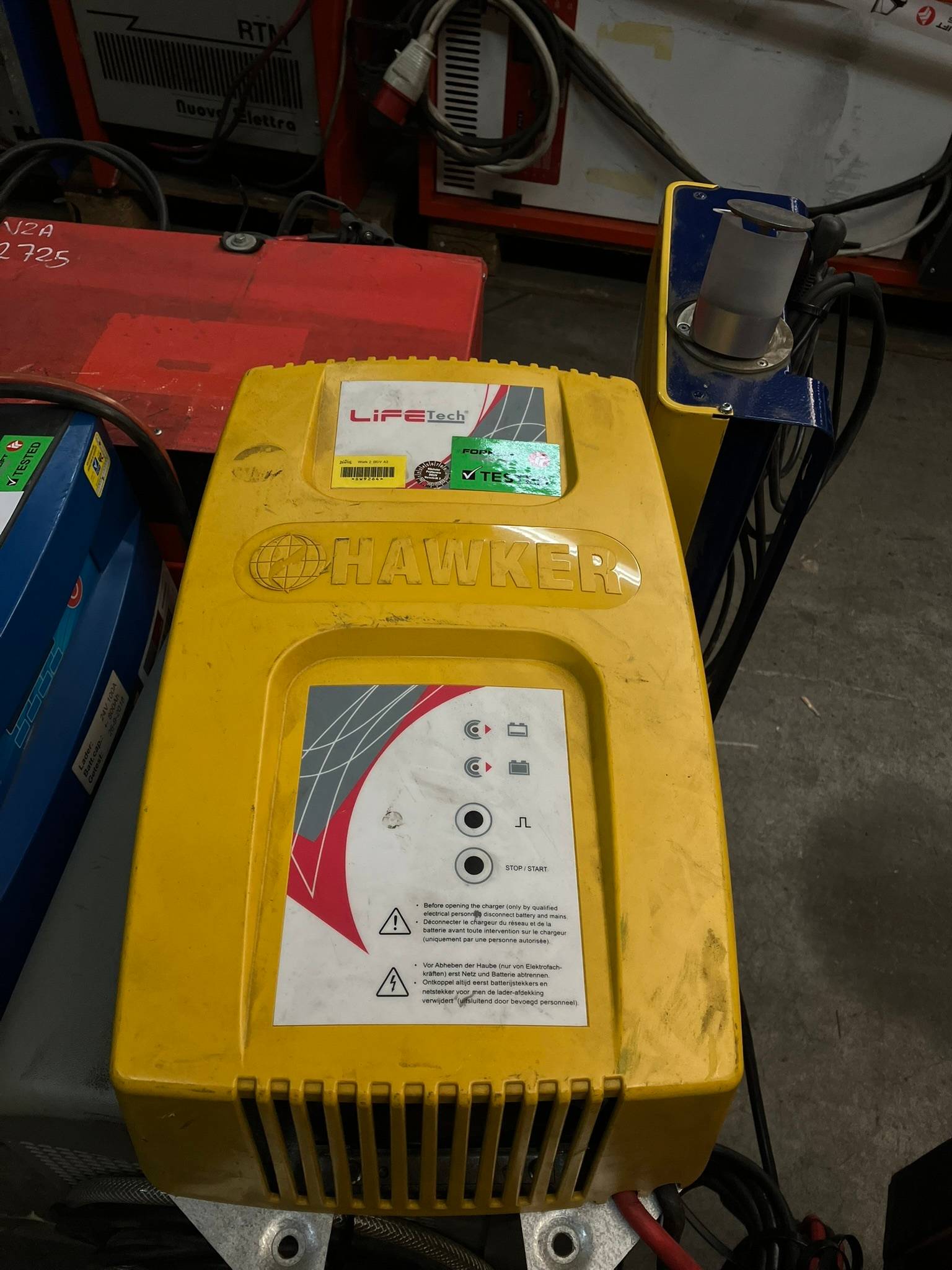 Hawker Lifetech Modular 24V/60A Hawker 24V/60A Lifetech Modular