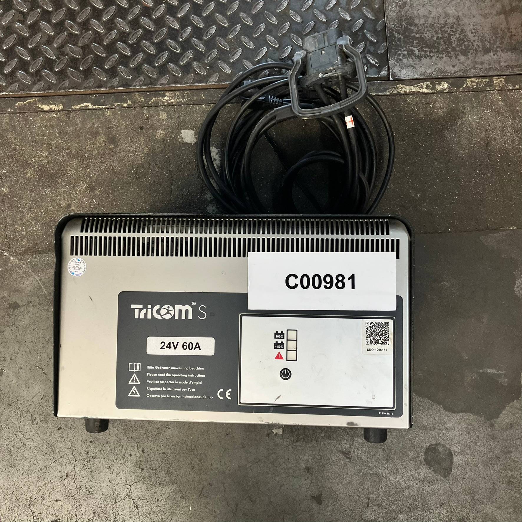 Tricom S 24V/60A Tricom 24V/60A