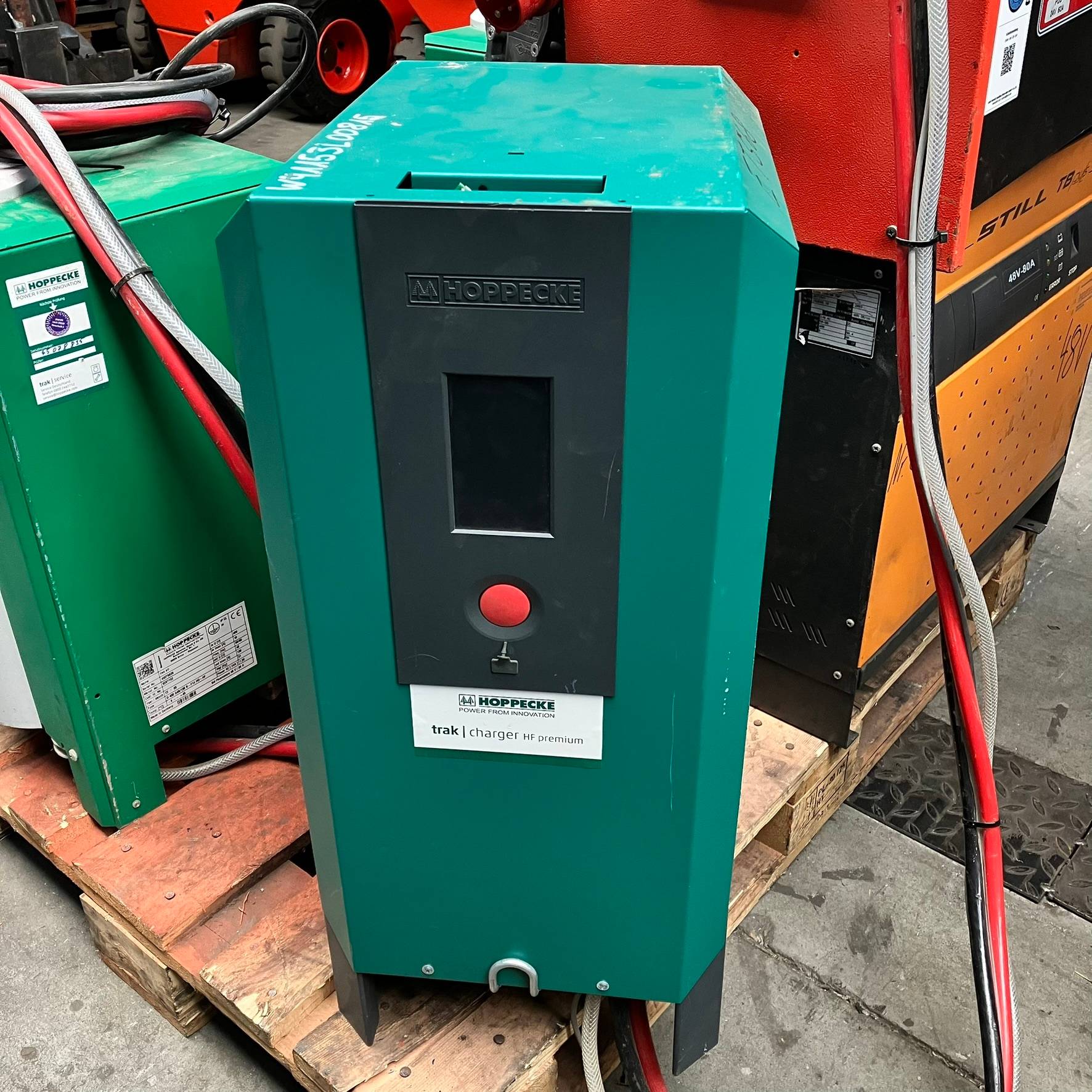 Hoppecke Trak Charger HF Premium Air 24V/90A Hoppecke 24V/90A Trak Charger HF Premium Air