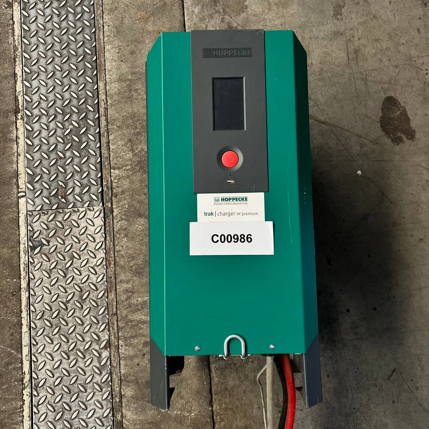 Hoppecke Trak Charger HF Premium Air 24V/90A Hoppecke 24V/90A Trak Charger HF Premium Air