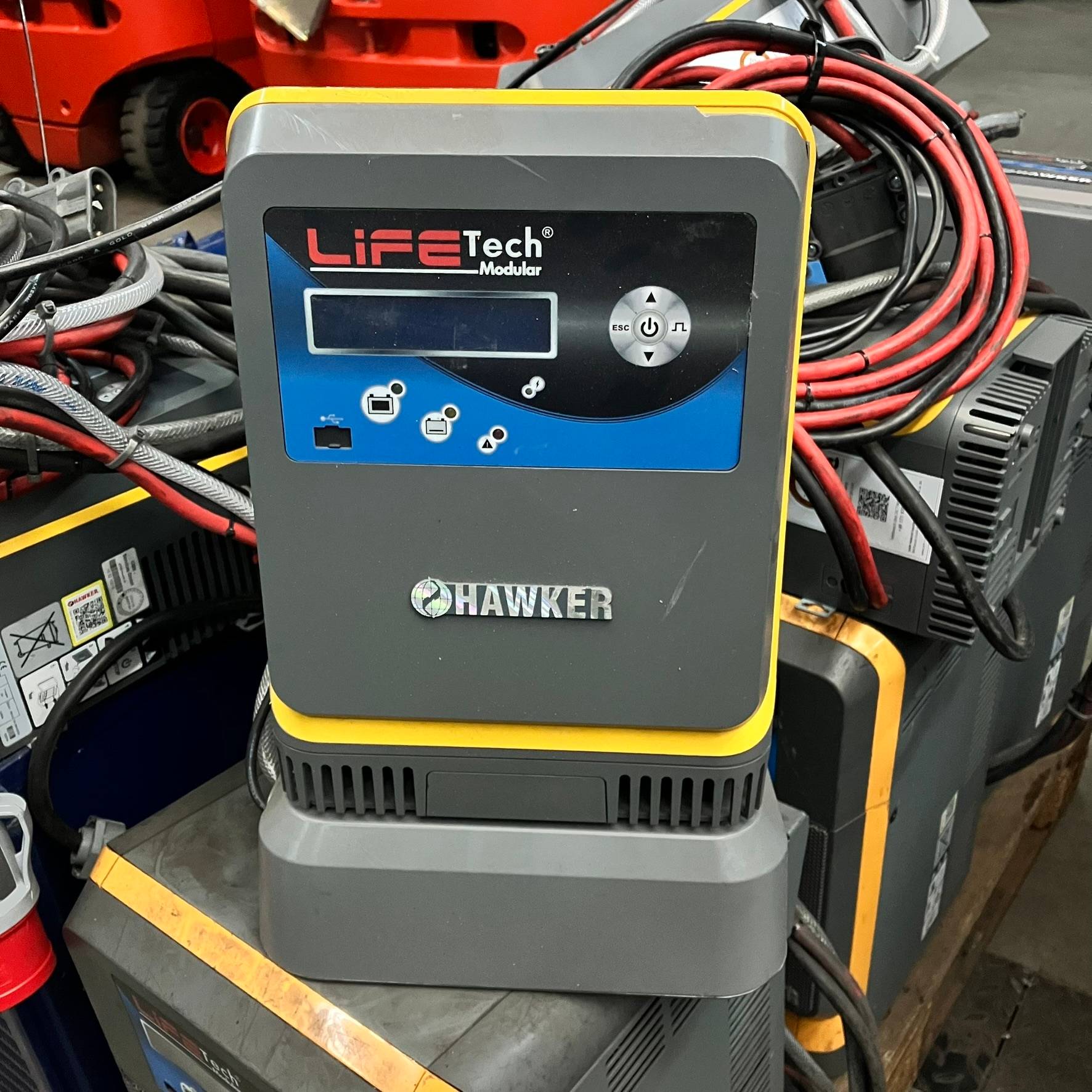 Hawker Lifetech Modular 24V/72A Hawker 24V/72A Lifetech Modular