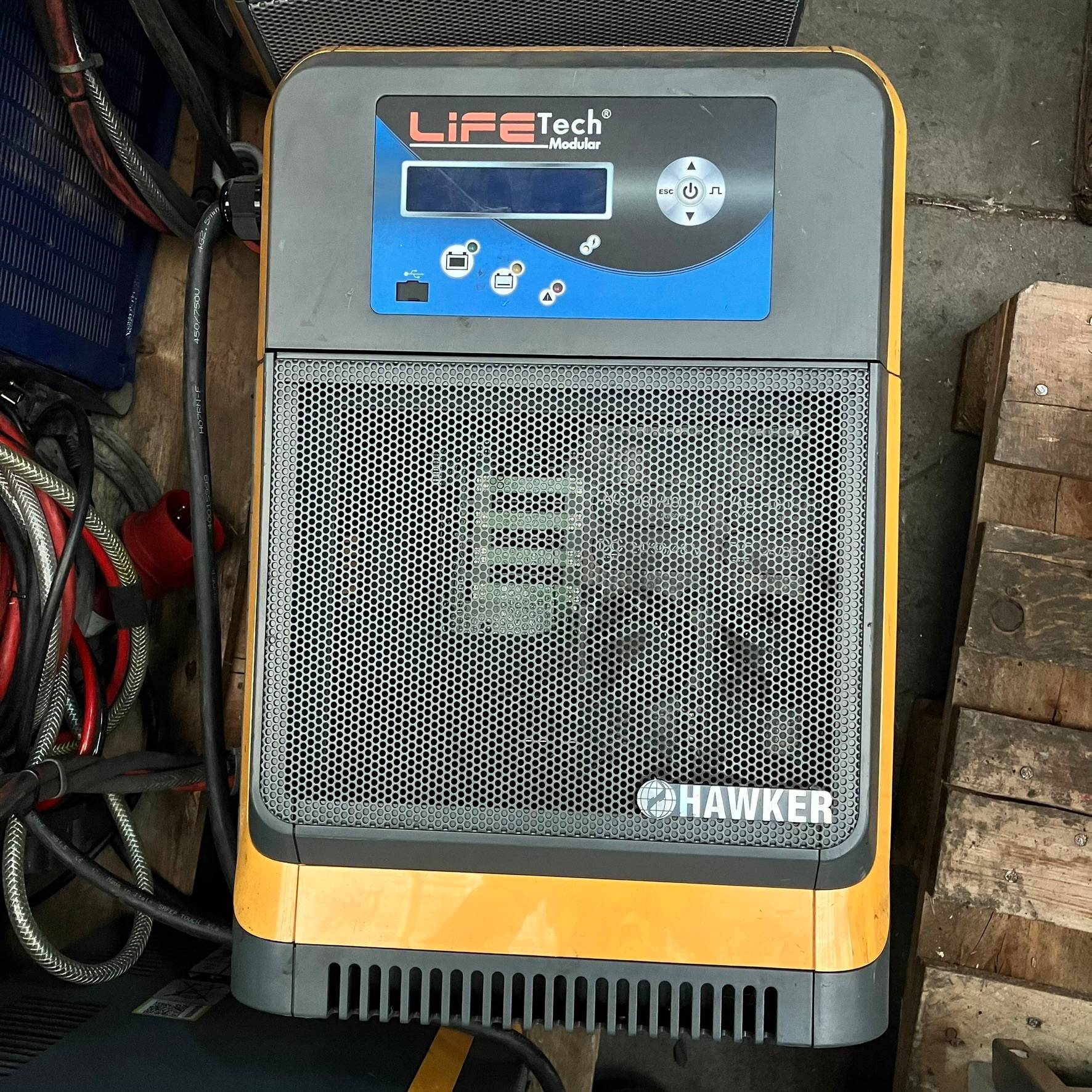 Hawker Lifetech Modular 48V/120A Hawker 48V/120A Lifetech Modular