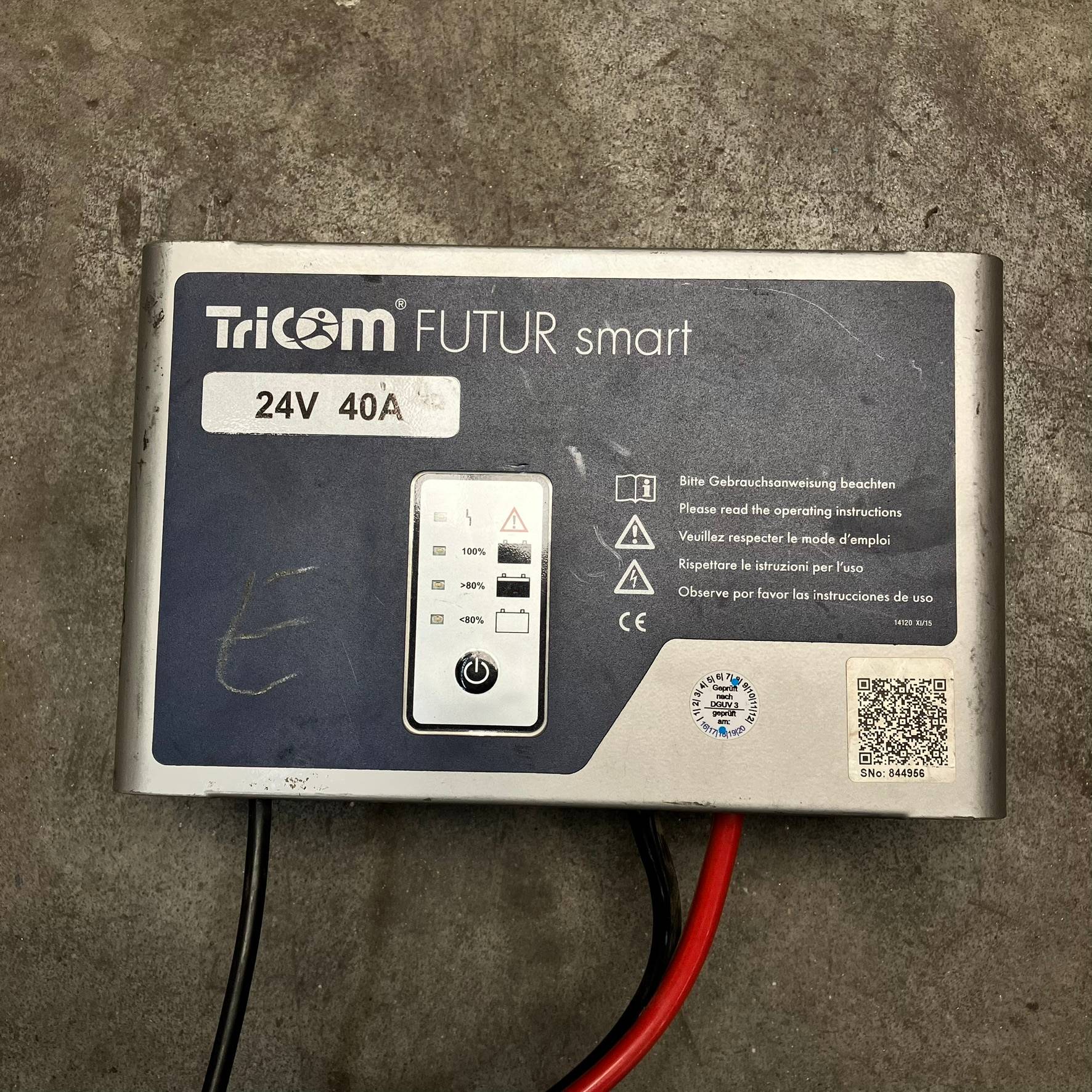Tricom Futur E 230 24V/40A Tricom 24V/40A Futur E 230