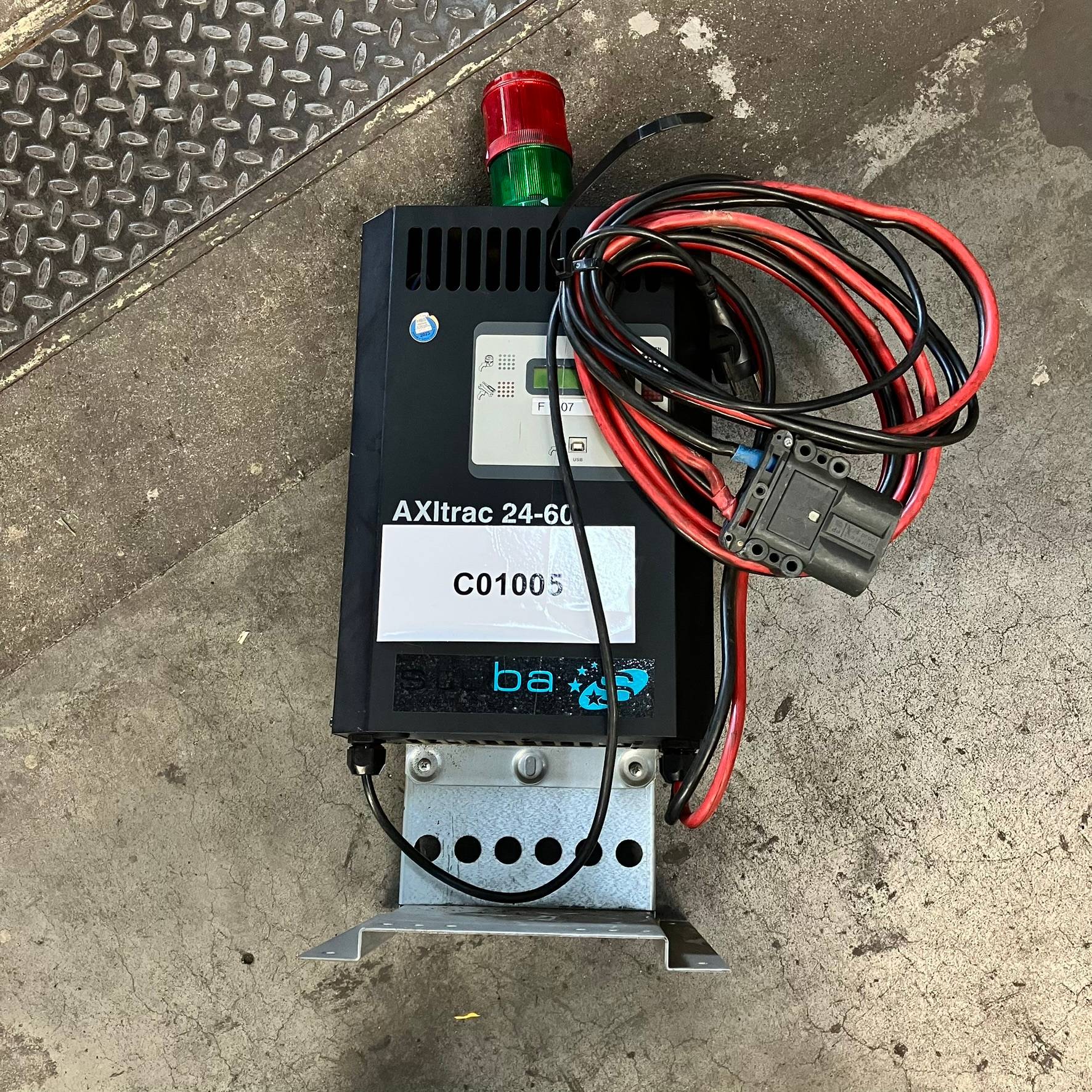 Axima AXItrac 24V/60A Axima AXItrac