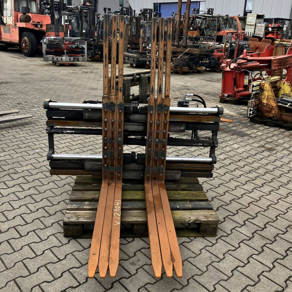 Triple Pallet Handler Kaup 3T429B-1-2-3